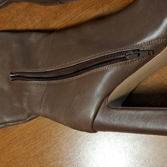 FLASH SALE Steve Madden lether upper 6M - Picture 5 of 7